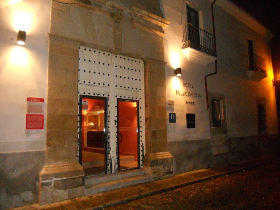 Sumaiya El Palacio Coria Eksteriør bilde